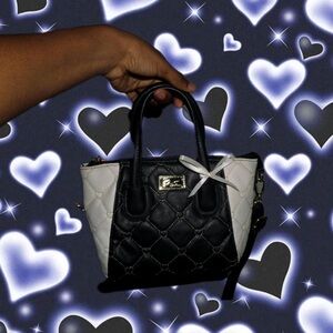 Betsey Johnson Black and White Quilted Bag 🖤🎀